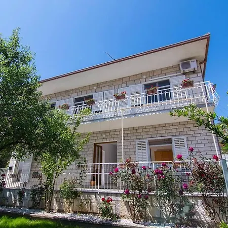 Apartment House Mia - Private Pool Trogir