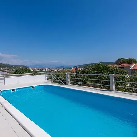 House Mia - Private Pool * Trogir