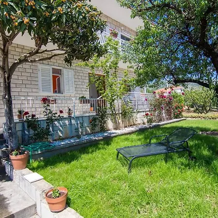 Apartment House Mia - Private Pool Trogir