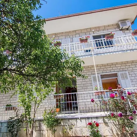 Apartment House Mia - Private Pool Trogir